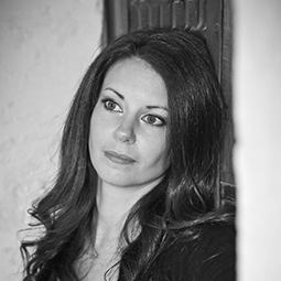 Aline Bernad